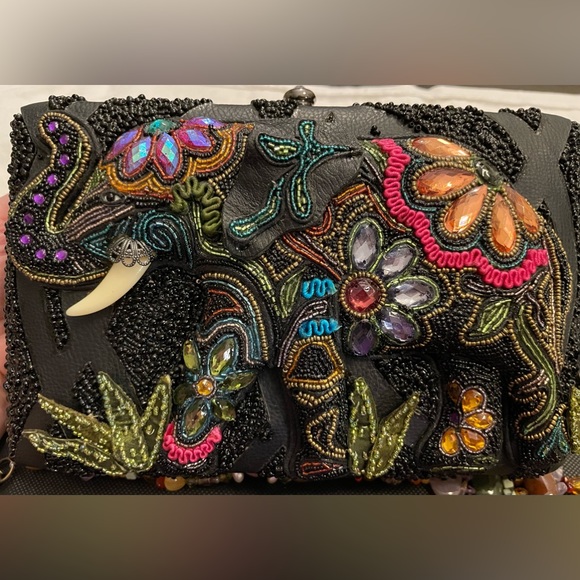 Mary Frances “ELEPHANT FLOWERS” purse handbag 14-792 - Picture 2 of 10